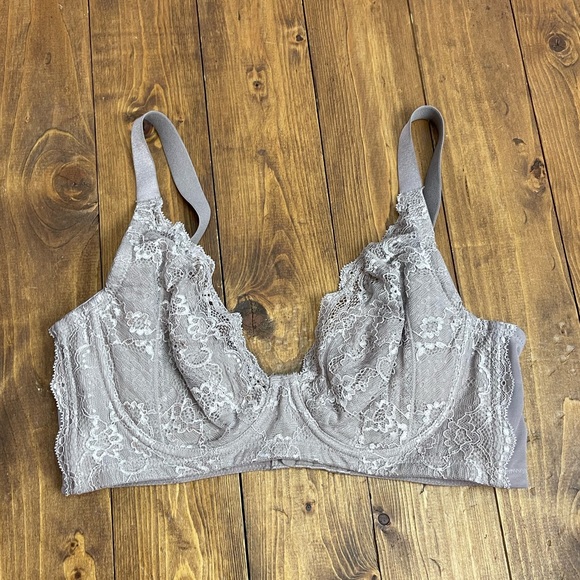 Triumph amourette underwire bra size C75 unlined beige lace - Picture 1 of 7